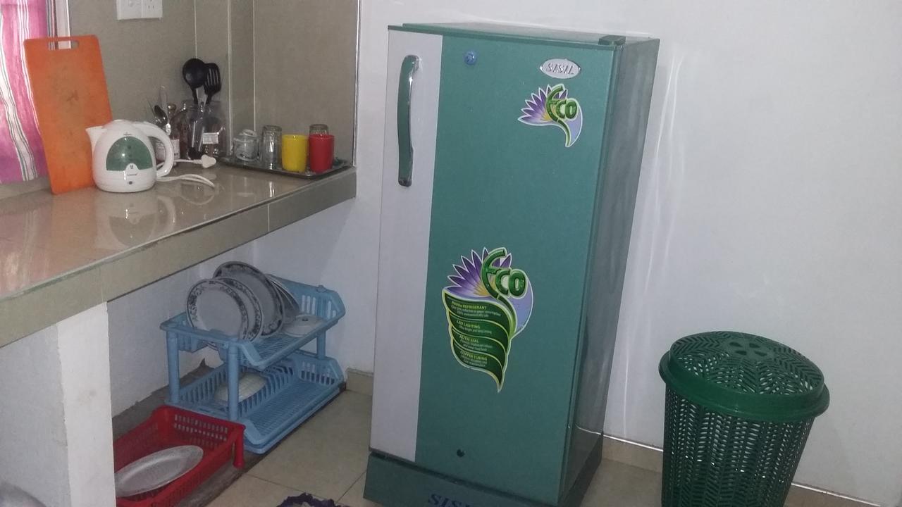 אונה ואטונה Ameesha Guesthouse מראה חיצוני תמונה