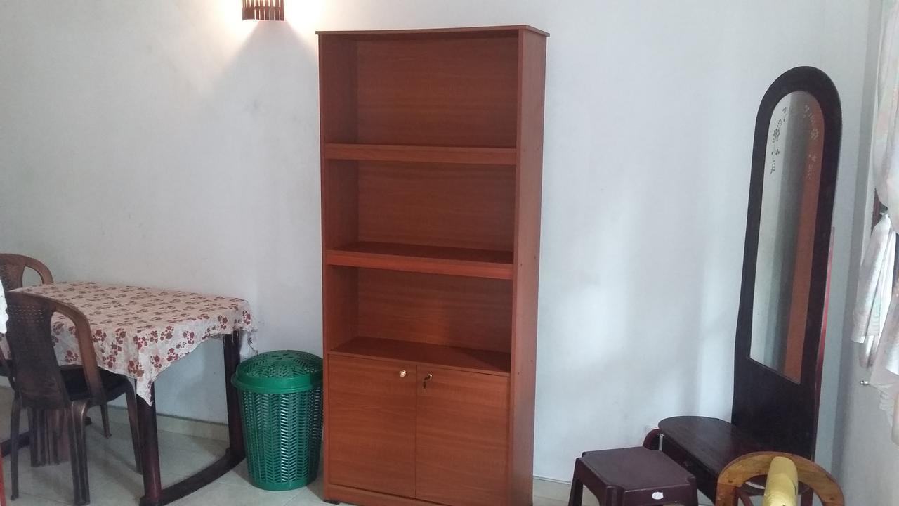 אונה ואטונה Ameesha Guesthouse מראה חיצוני תמונה